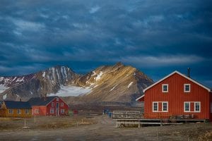 Spitsbergen Arctic Adventure dark sky
