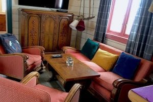 Budeia Lodge living room arctic norway