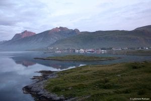 Lyderesn Lofoten quay harbour fog